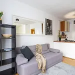 Central Warsaw Apartment - Great Location-City Center - Zelazna
