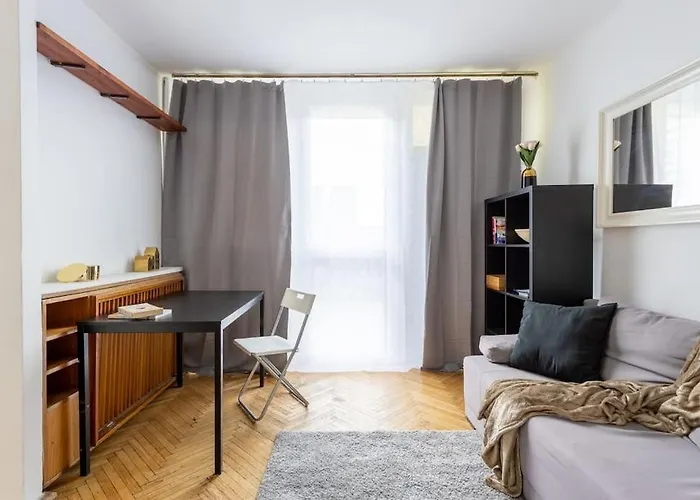 Central Warsaw Apartment - Great Location-City Center - Zelazna