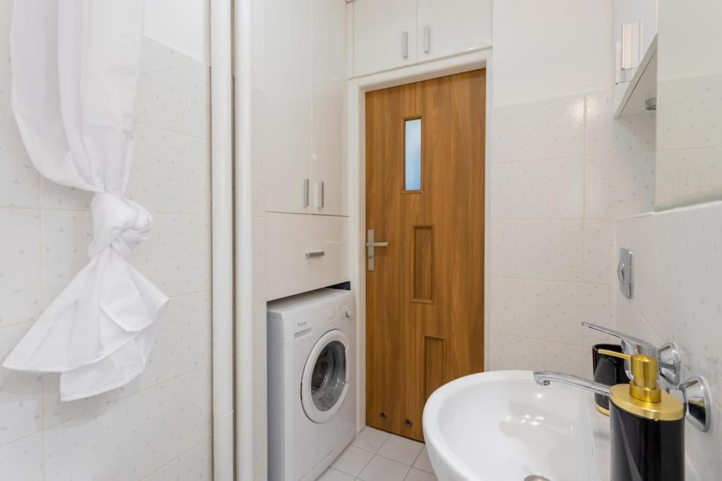 - Great Location-city Center - Zelazna Warszawa